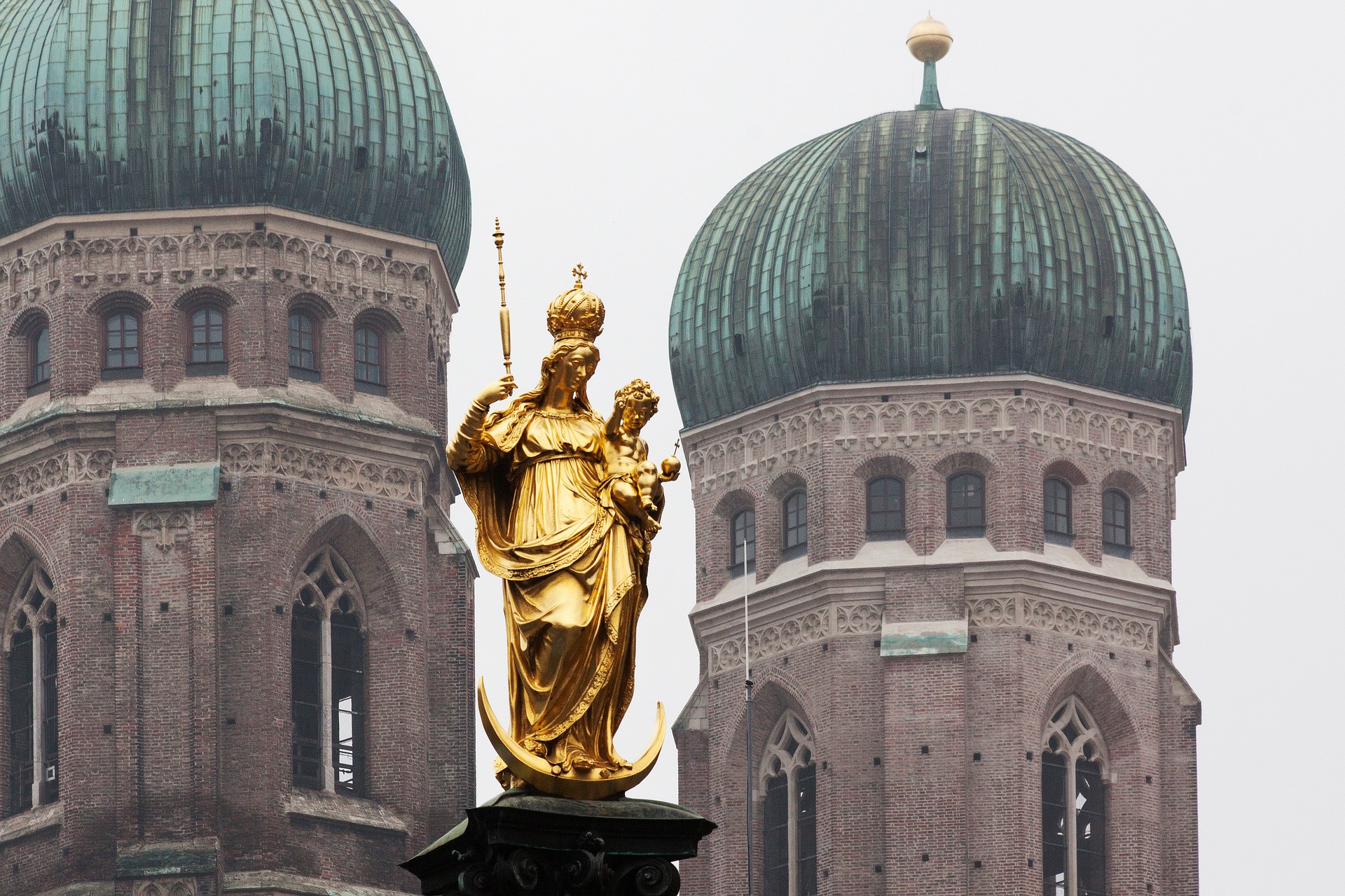 Statue of Mary