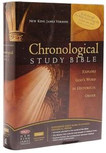 The Chronological Study Bible: New King James Version book image